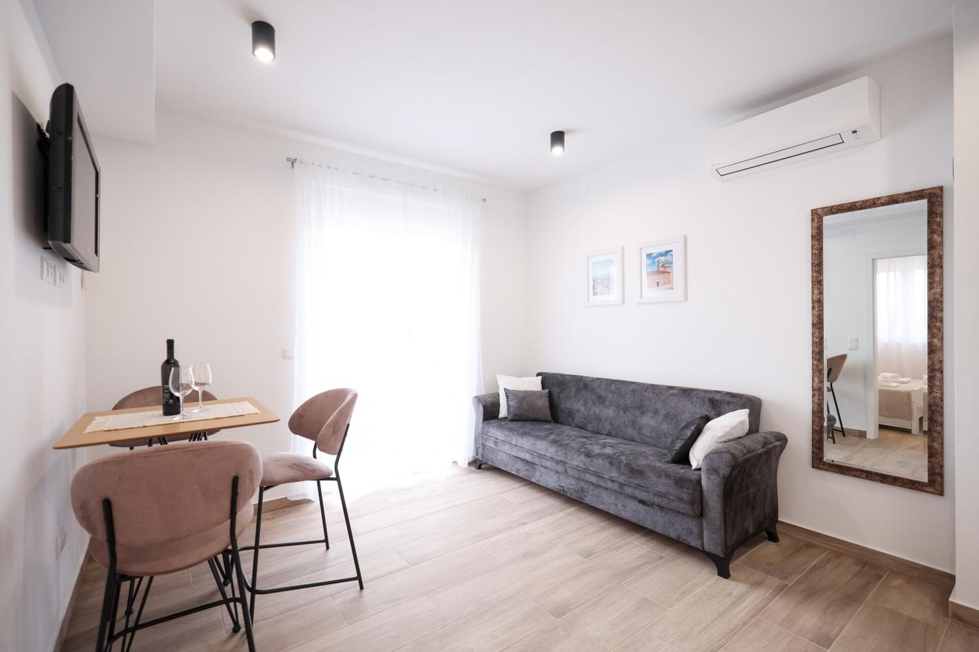 Duo Soles - Apartments With Private Parking Near Zadar Murvica  Exterior photo