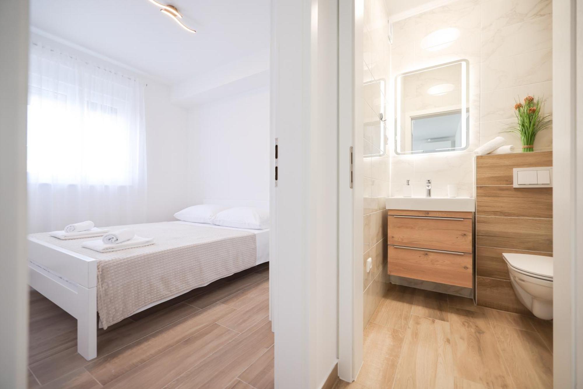 Duo Soles - Apartments With Private Parking Near Zadar Murvica  Exterior photo